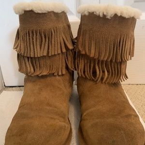 Women's 5 Ugg Boots